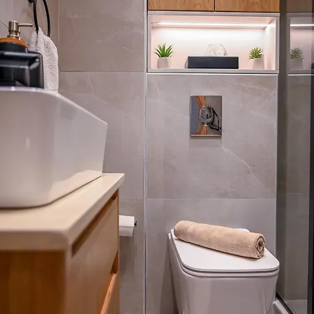 Apartamento Aqua Lora Nikiana