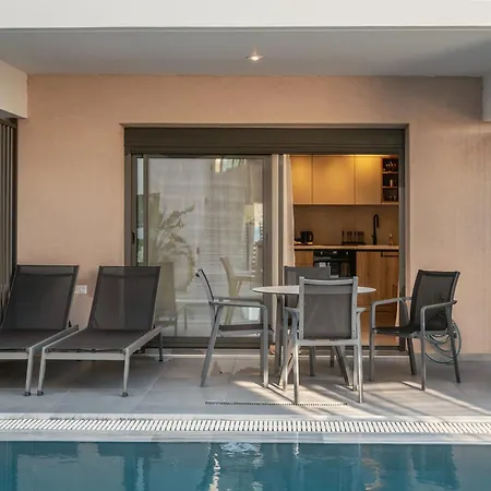 Aqua Lora Apartamento Nikiana